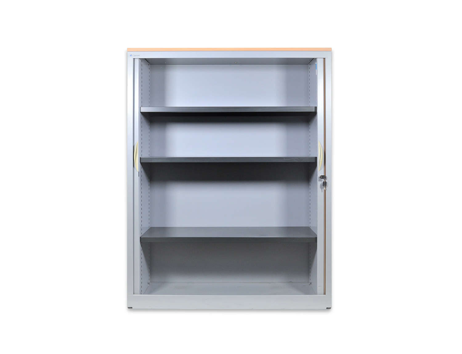 Armoire basse à rideaux SANSEN OCABURO, vente et location de mobilier