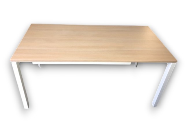 bureau actiu l1600xp800mm occasion melamine chene fil pieds blancs par ocaburo mobiliers neufs et occasion magasins de nantes saint-herblain et tours (1)