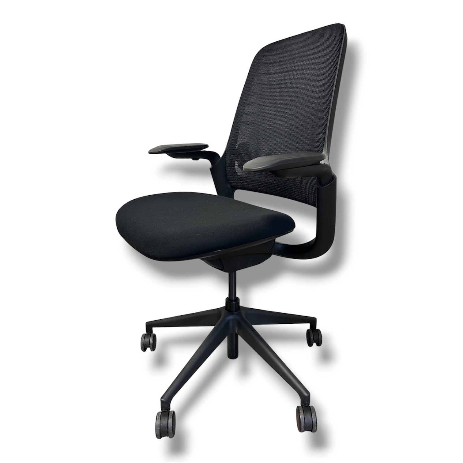 fauteuil steelcase series 1 occasion par ocaburo mobiliers neufs et occasion disponibles exclusivement sur Nantes et Saint-Herblain (2)
